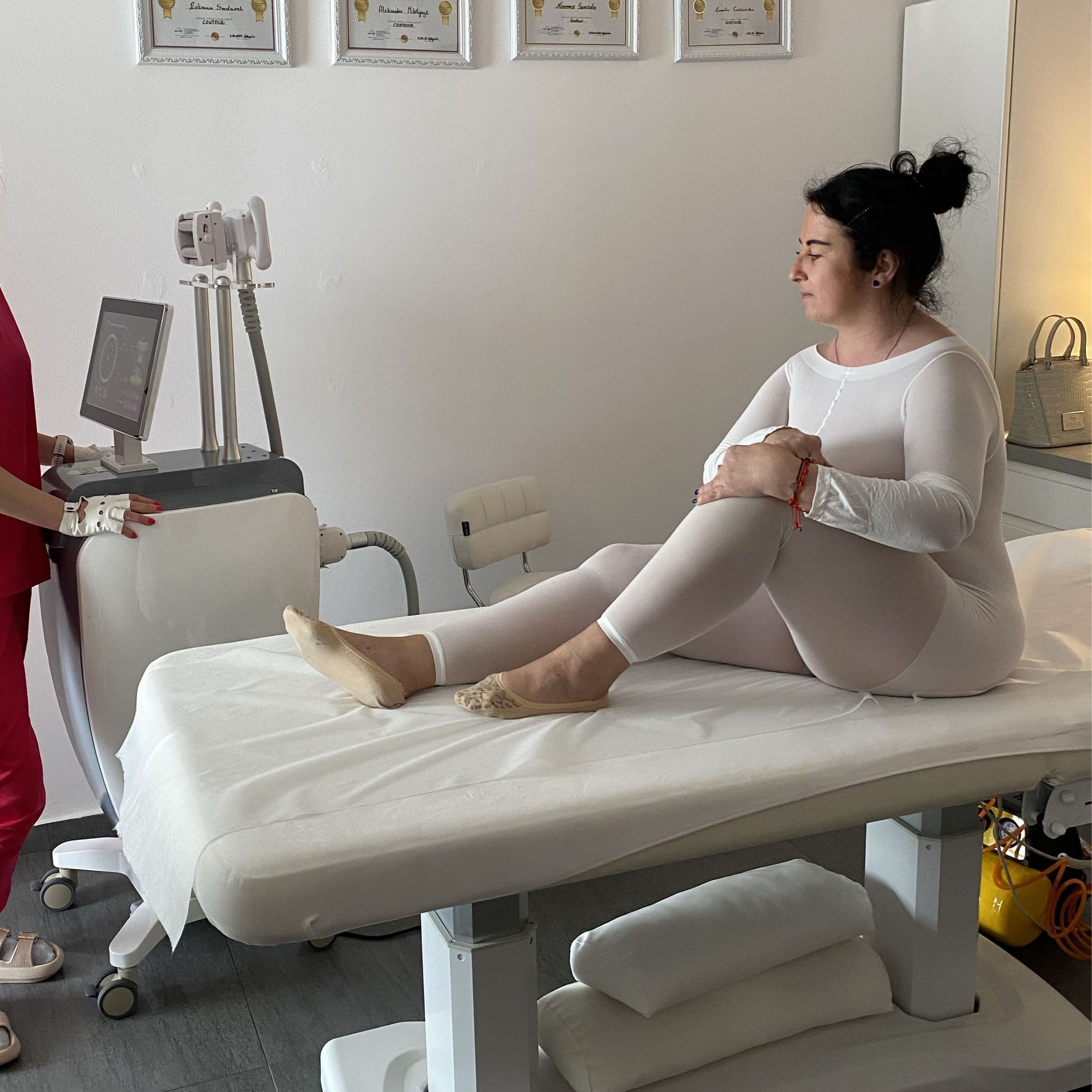Modelowanie całej sylwetki podczas zabiegu endermologii Contour