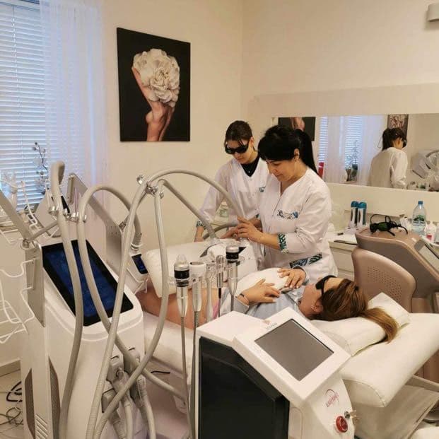 Medyczny laser diodowy MediLase Pro wykorzystywany do epilacji laserowej